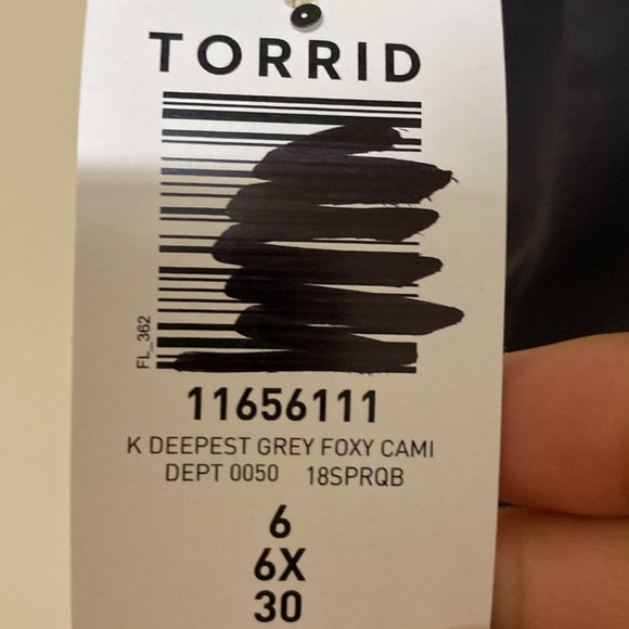 NWT Torrid Deepest Gray Foxy Cami Size 6X - Picture 6 of 6